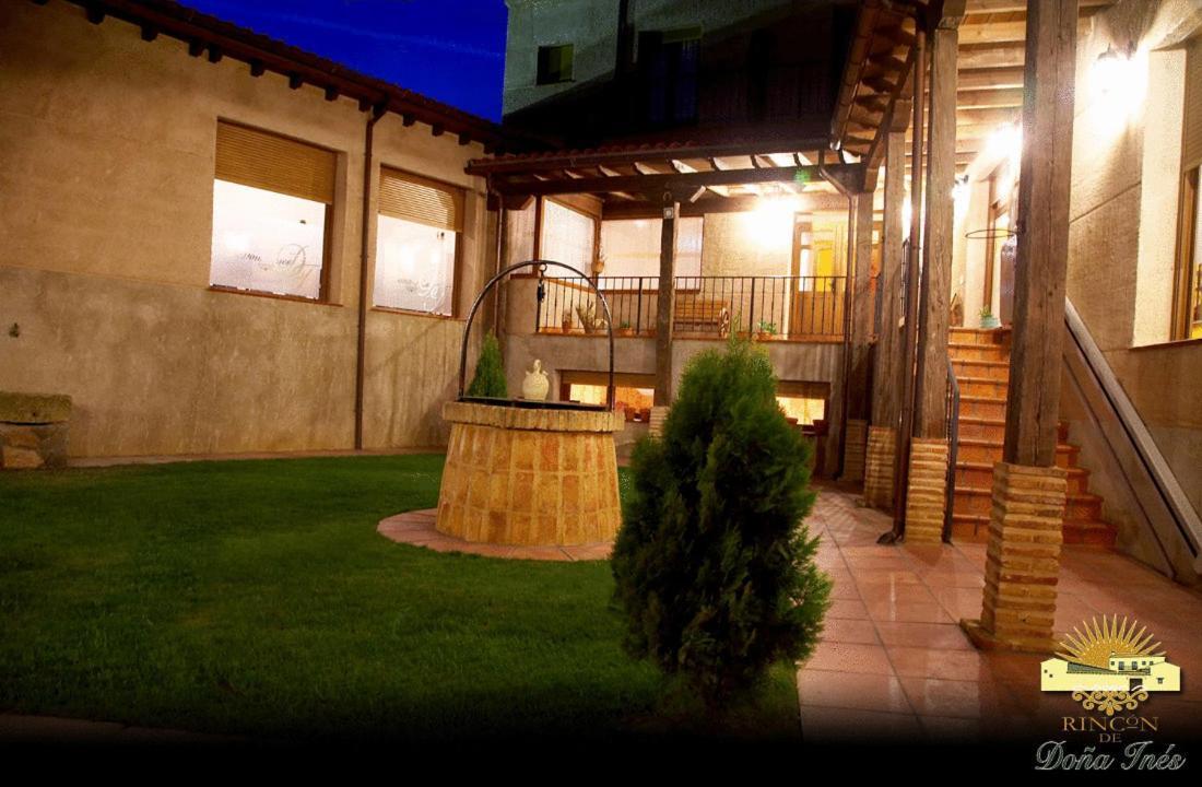 Rincon De Dona Ines Hotel Villanueva de la Condesa Bagian luar foto